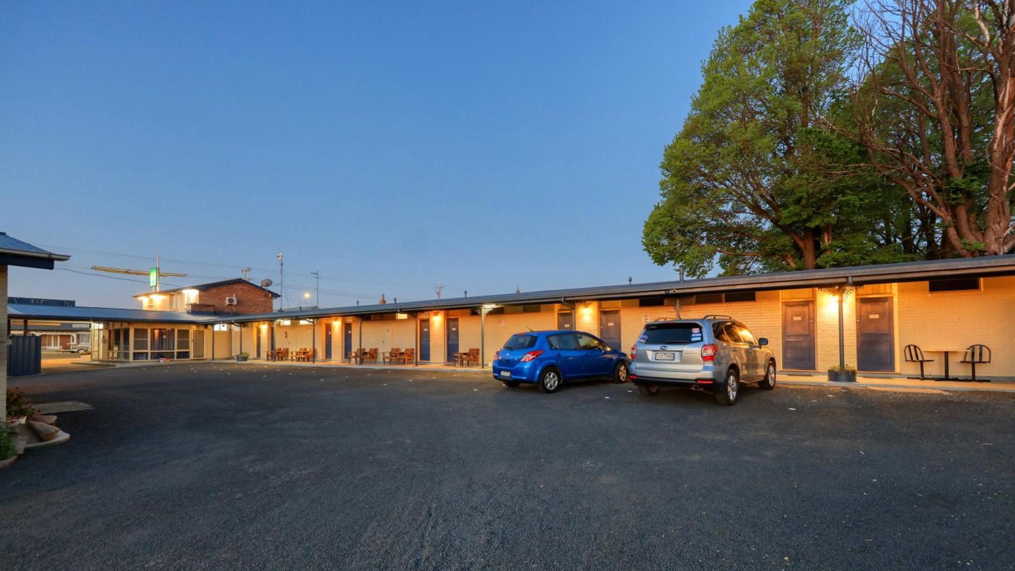 Cbd Gi Motel グレン・インズ エクステリア 写真